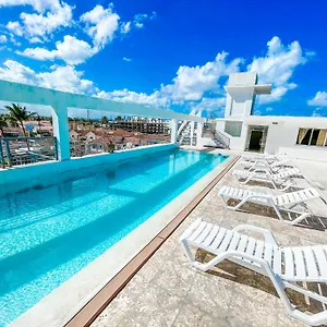 Hotel Ducassi & Beach - Playa Bavaro - Wifi - Parking - Rooftop Pool & Spa